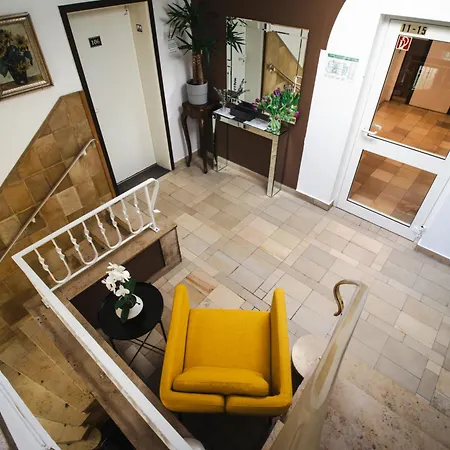 Ento Hotelwestend 5*