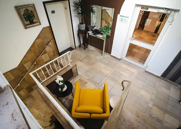 Ento Hotelwestend 5*