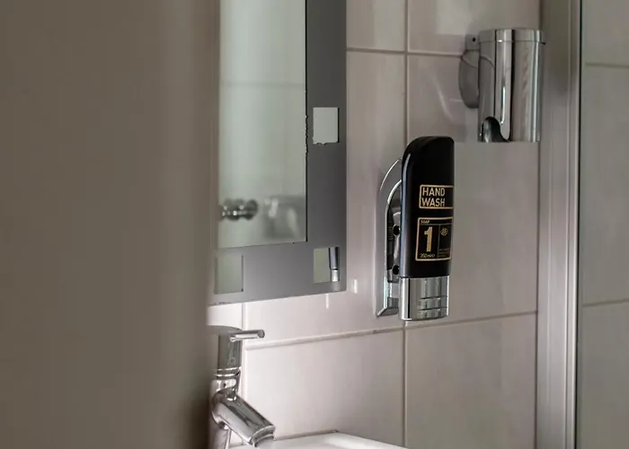 Ento Hotelwestend Hotel 5*