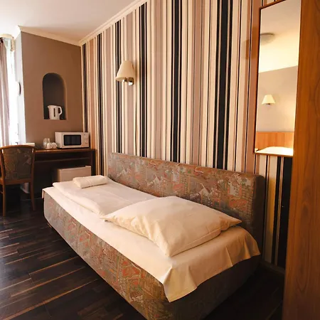 Ento Hotelwestend Otel Frankfurt am Main