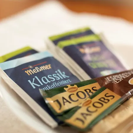 Ento Hotelwestend 5*