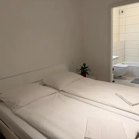 Отель Ento Hotelwestend Франкфурт-на-Майне