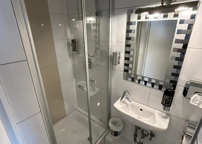 Ento Hotelwestend Hotel 5*